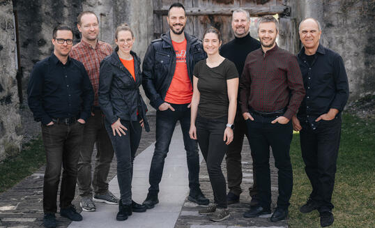 RÄÄS BAND