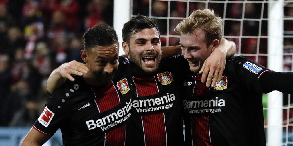 Der Leverkusener Angriff mit Karim Bellarabi, Kevin Volland und Julian Brandt (von links) zündet in Mainz ein Offensivfeuerwerk