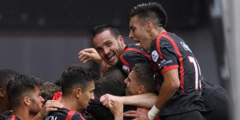 Neuchâtel Xamax bleibt nach dem deutlichen 4:1-Sieg gegen Wohlen dem Tabellenführer FC Zürich auf den Fersen