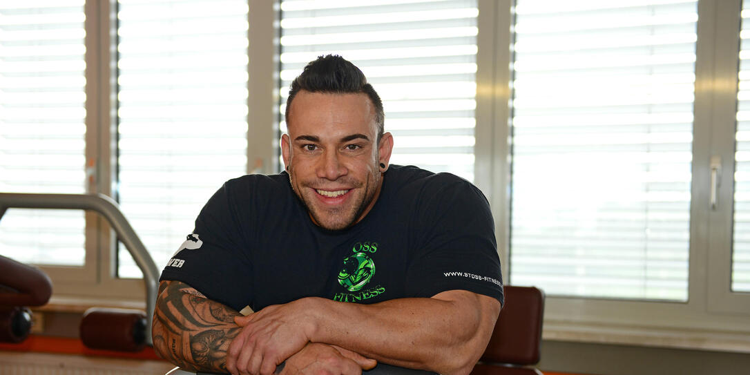 Rainer Stoss Mr Universe Front 1
