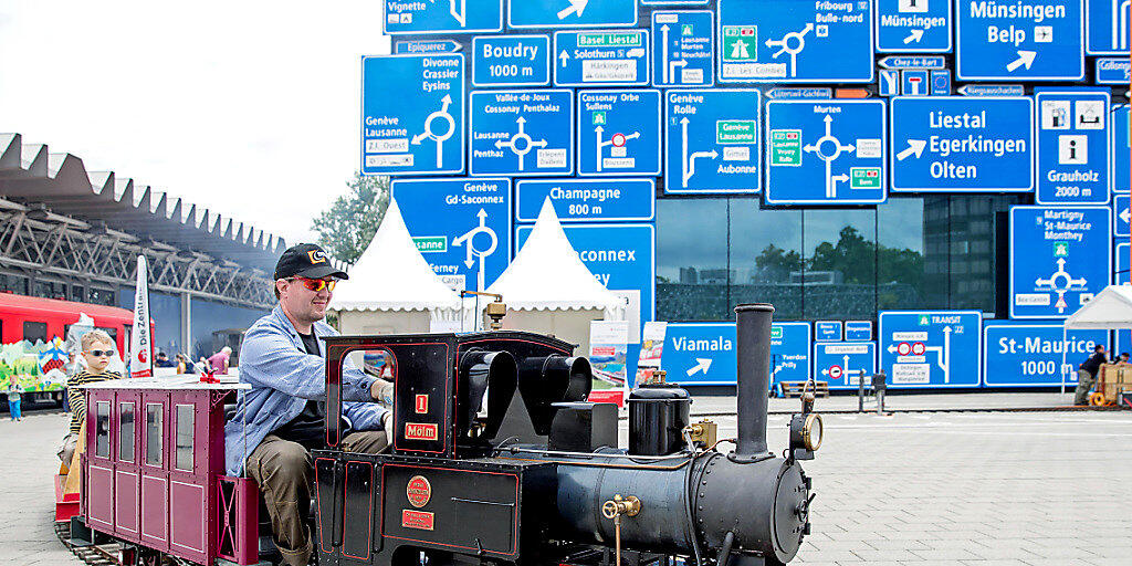 Alleinerziehende gleichgestellt: Für Familien gibt es im Verkehrshaus keine Vergünstigungen mehr. (Archivbild)