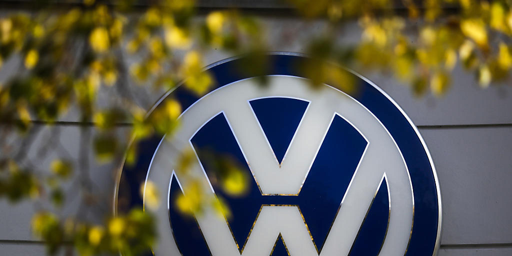 Geschädigte Aktionäre verlangen vom VW-Konzern über acht Milliarden Euro. (Symbolbild)