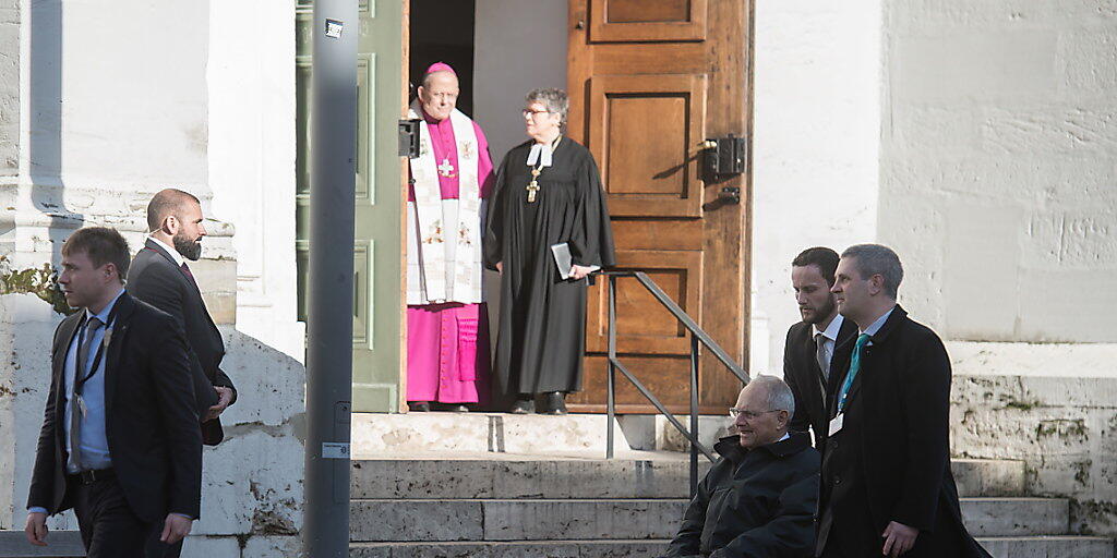 Zum Auftakt der Feierlichkeiten zum 100. Jubliäum der Weimarer Republik fand in der Herderkirche in Weimar ein ökumenischer Gottesdienst statt.