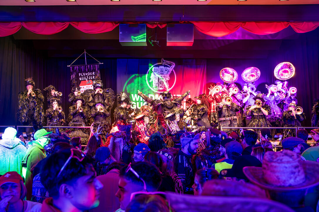 Gigox Maskenball