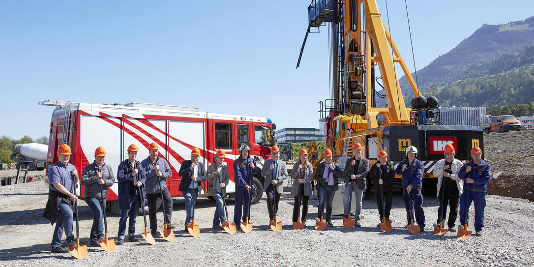 Spatenstich Feuerwehr_ und Sammlungsdepot Schaan 170510 Spatenstich Feuerwehr_ und Sammlungsdepot Schaan 170510