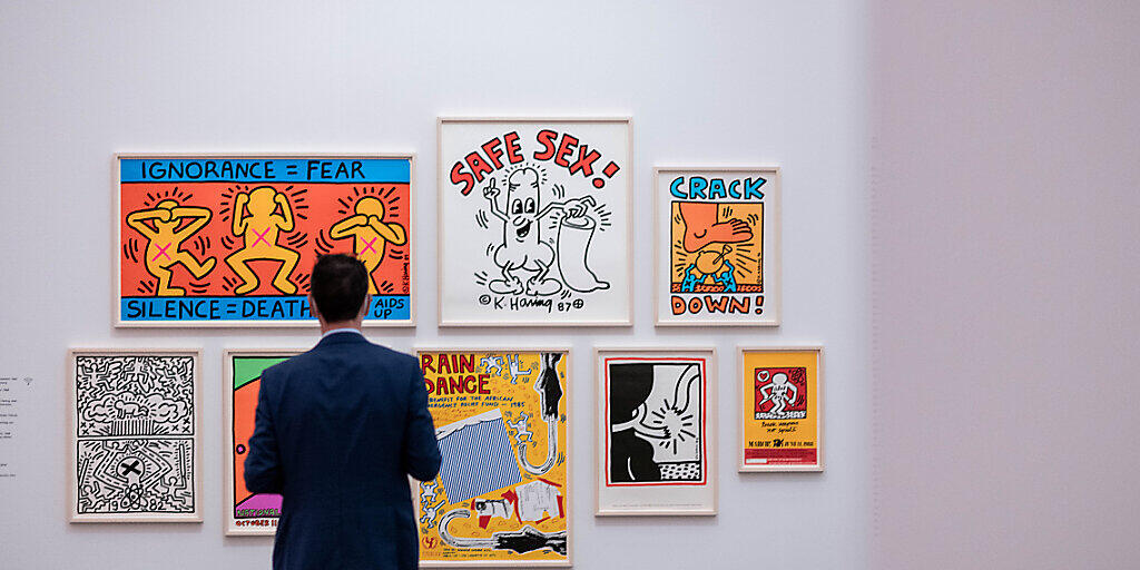 Eine Sammlung mit Werken des Künstlers Keith Haring zum Thema Sexualität in einer Ausstellung im Museum Folkwang, die vom 21. August - 29. November 2020 stattfindet. Foto: Fabian Strauch/dpa - ACHTUNG: Nur zur redaktionellen Verwendung im Zusammenhang mit einer Berichterstattung über die Ausstellung und nur mit vollständiger Nennung des vorstehenden Credits Eine Sammlung mit Werken des Künstlers Keith Haring zum Thema Sexualität in einer Ausstellung im Museum Folkwang, die vom 21. August - 29. November 2020 stattfindet. Foto: Fabian Strauch/dpa - ACHTUNG: Nur zur redaktionellen Verwendung im Zusammenhang mit einer Berichterstattung über die Ausstellung und nur mit vollständiger Nennung des vorstehenden Credits