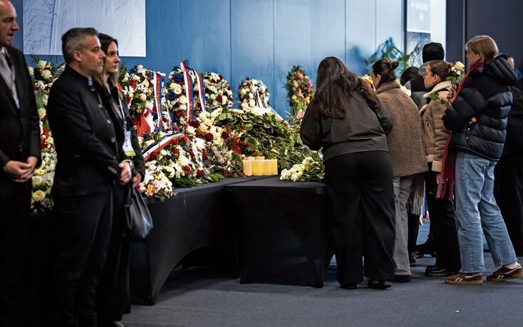 BAR, CLUB, FEUER, FEUERSBRUNST, BRAND, TRAUER, GEDENKEN, "LE CONSTELLATION", GEDENKEN,  BRANDKATASTROPHE, NATIONALER, TRAUERTAG, GEDENKTAG,