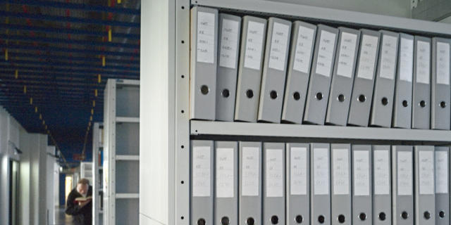 Ordner im Archiv der Eidg. Steuerverwaltung (ESTV) in Bern (Archiv) Ordner im Archiv der Eidg. Steuerverwaltung (ESTV) in Bern (Archiv)