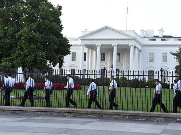 Schutzmassnahmen Beim Weissen Haus Erhoht Vaterland Online