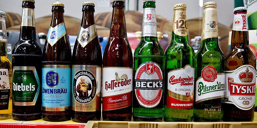 Der Brauereiriese Anheuser-Busch verkauft die Traditionsbrauereien Hasseröder und Diebels. (Archiv)