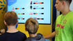 Curiosity Cube bringt Experimente zu KI an die Schule in Vaduz