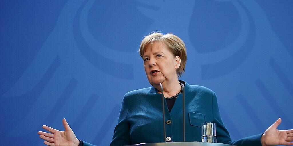 Die CDU von Bundeskanzlerin Angela Merkel legt bei der jüngsten Wahlumfrage in Deutschland weiter zu. Die weitherum gelobte Führungsstärke Merkels in der Coronakrise dürften dazu beigetragen haben. (Archivbild)