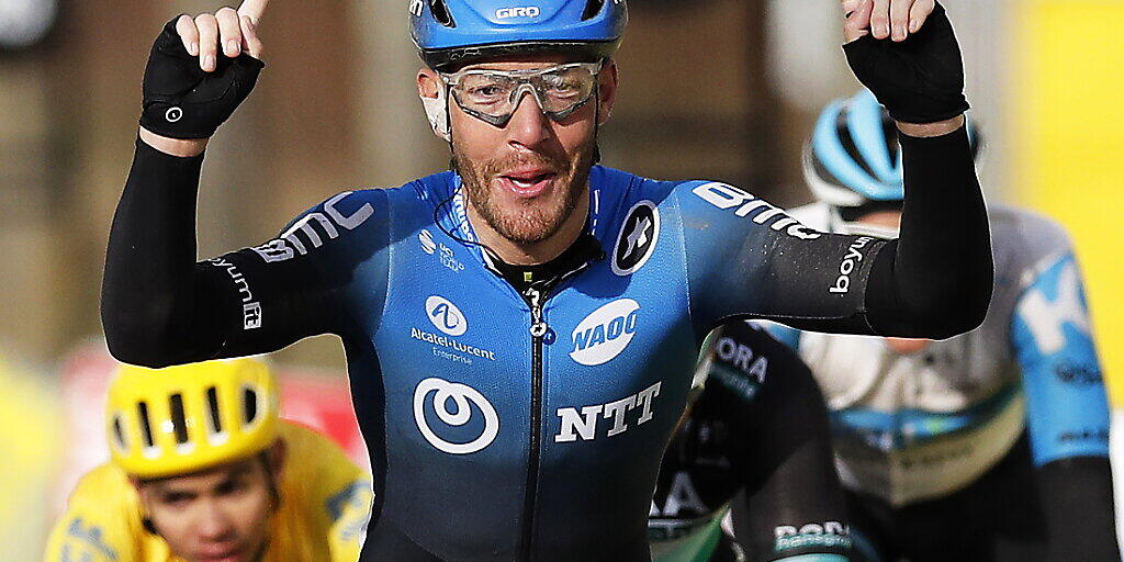 Giacomo Nizzolo gewann die 2. Etappe von Paris - Nizza