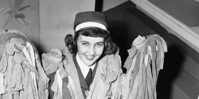 Spende 1942 in Form von 1800 Nylonstrümpfen für US-Soldatinnen