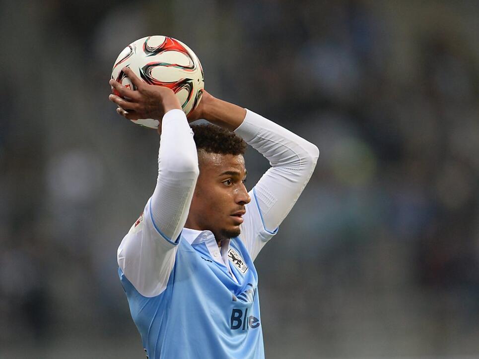 Martin Angha spielte vor drei Jahren mit 1860 München noch in der 2. Bundesliga (Archiv)