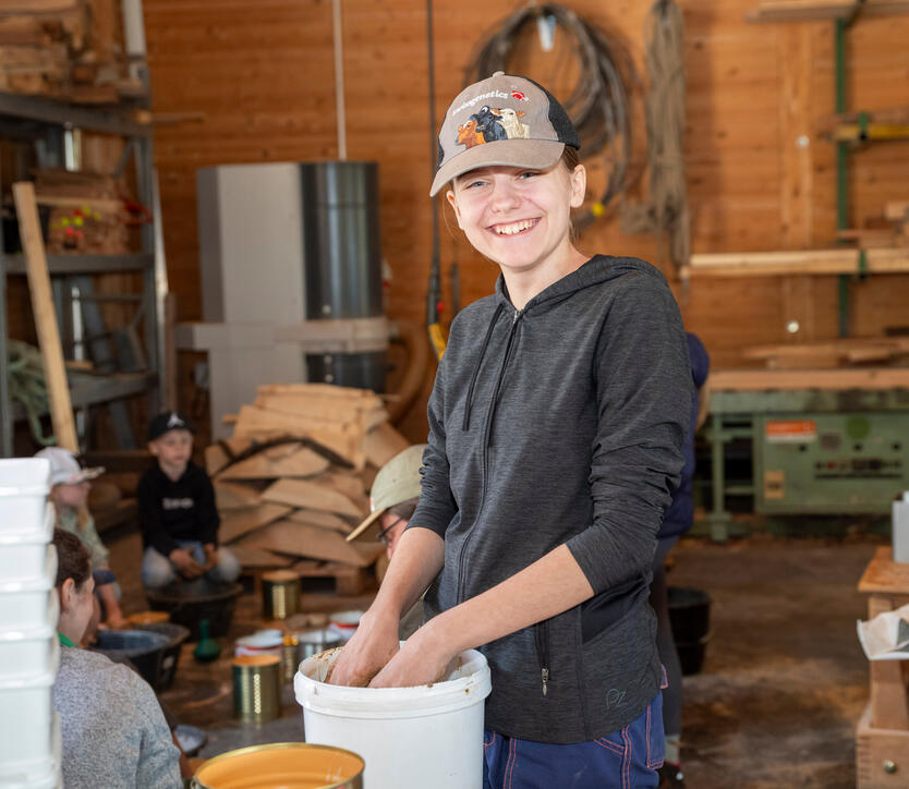 Umweltputzete und Basteln von Nisthilfen in Triesenberg (18.04.2026)