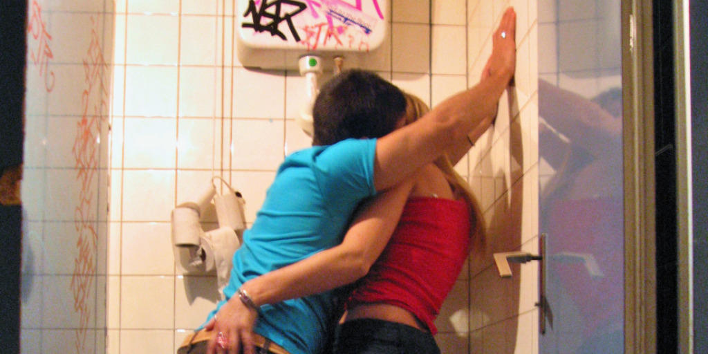 Es muss nicht immer aus Liebe sein: Homosexuelle Schweizerinnen und Schweizer haben in ihrem Leben im Durchschnitt Sex mit sechs bis sieben Geschlechtspartnern. (Symbolbild)