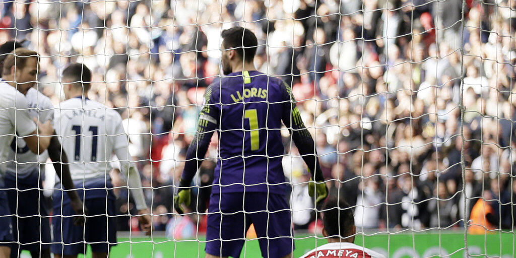 Held und Versager: Hugo Lloris wehrte den Penalty von Arsenals Aubameyang ab