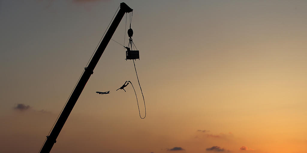 Sprung in den Tod: Niederländerin stirbt in Spanien beim Bungee-Jumping (Symbolbild)