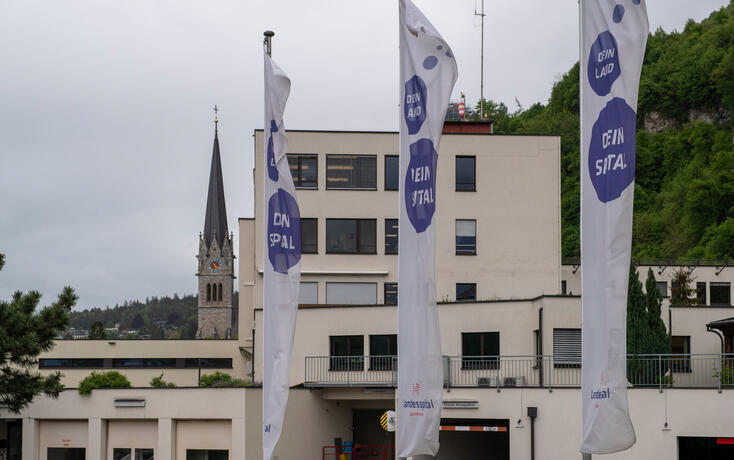 230511 Liechtensteinisches Landesspital Vaduz von Aussen