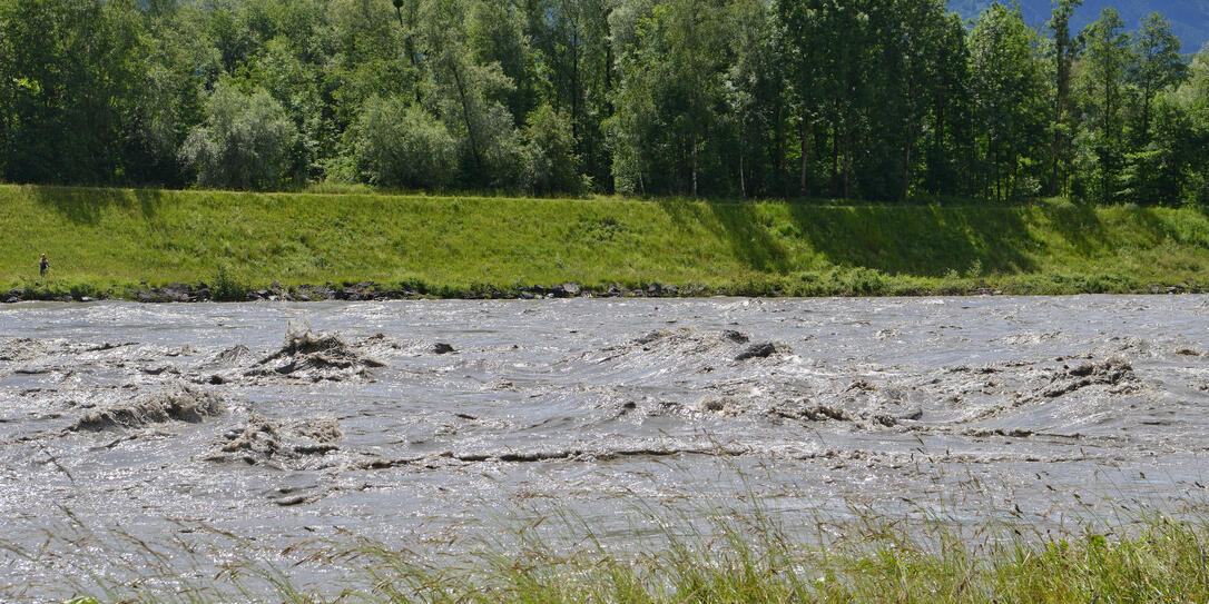 Vorsicht: Der Rhein könnte bald viel Wasser führen