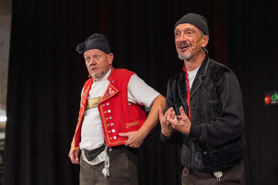 50 Jahre Delta Möbel mit Comedy-Duo Messer und Gabel