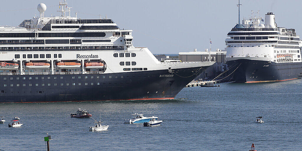 Nach langem Tauziehen und heftigen Diskussionen konnten die Kreuzfahrtschiffe "Zaandam" und "Rotterdam" in den Hafen von Fort Lauderdale (Florida) einlaufen. Auf der "Zaandam" befanden sich Personen, die mit dem Coronavirus infiziert waren.