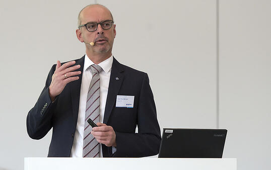 Baloise-Chef Gert De Winter vermeldet für das abgelaufene Geschäftsjahr zwar mehr Gewinn und ein höheres Volumen; um die anvisierten neuen Kunden zu gewinnen, muss er sein Tempo aber noch steigern. (Archiv)