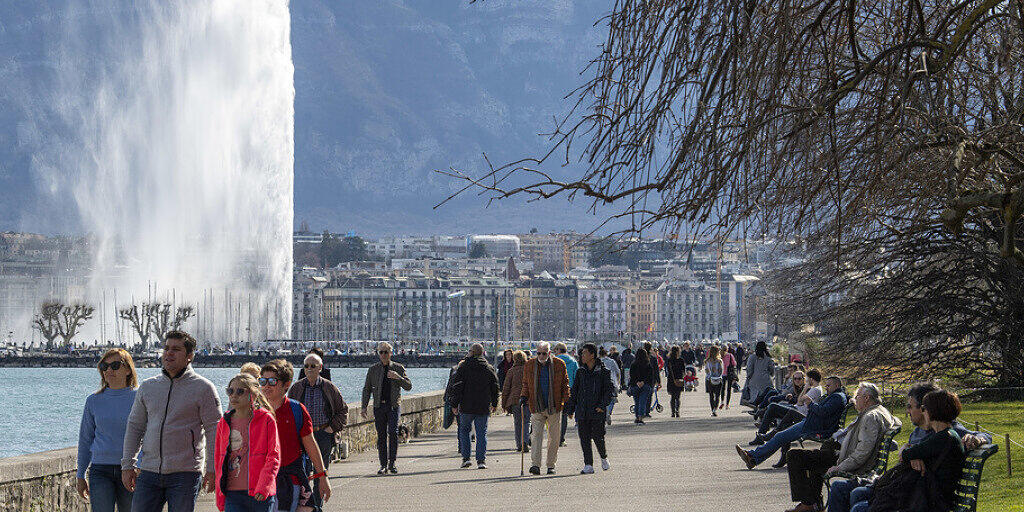 Rund zweieinhalb Monate war das Wahrzeichen von Genf ausser Betrieb: Der 140 Meter hohe Jet d'eau. (Archivbild)