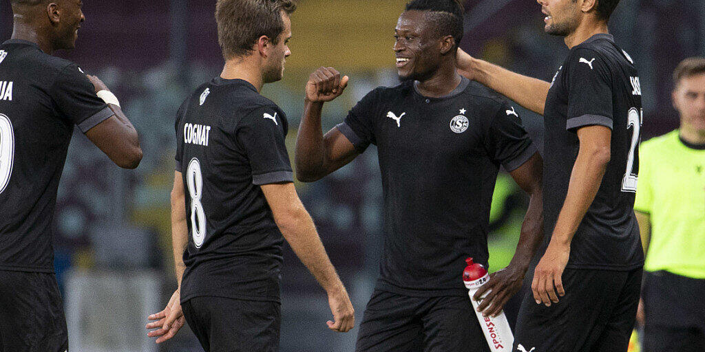 Arial Mendy (Mitte) schoss bei seinem Debüt für Servette gleich einen Treffer Arial Mendy (Mitte) schoss bei seinem Debüt für Servette gleich einen Treffer