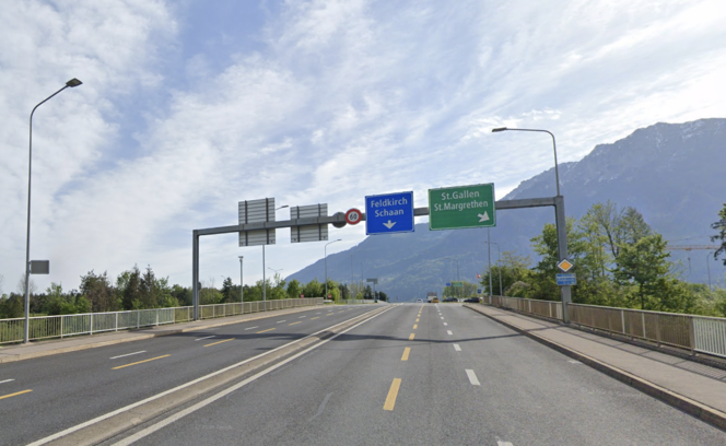 Autobahn&uuml;berf&uuml;hrung bei Buchs