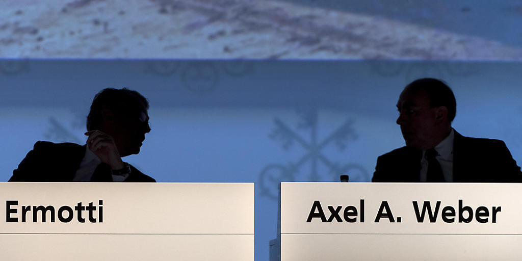 Der Chef und der Präsident der UBS, Sergio Ermotti und Axel Weber, an der heutigen Generalversammlung in Basel.