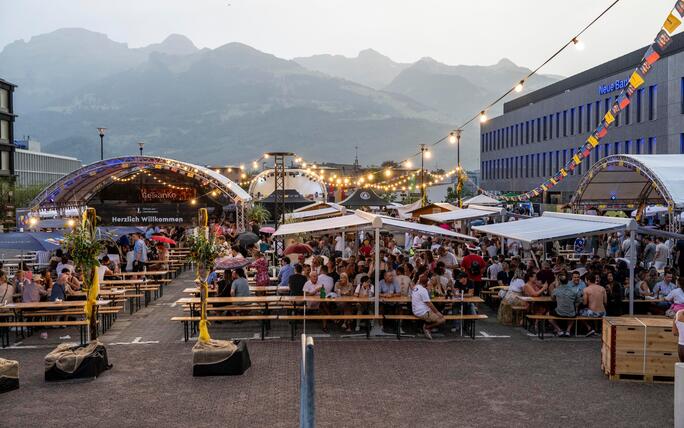 Staatsfeiertag 2026 Volksfest mit Abendprogramm