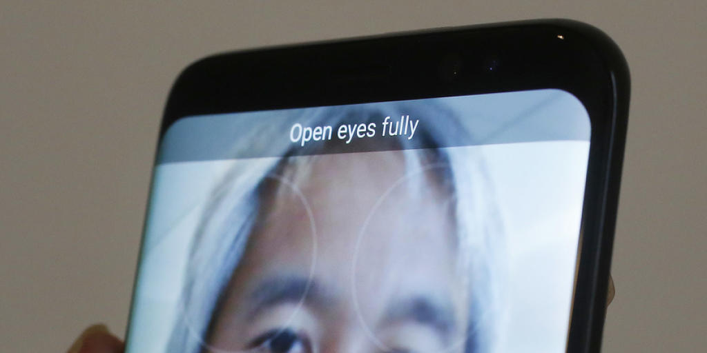 Der Iris-Scanner des Smarthones Samsung Galaxy S8. (Archiv)