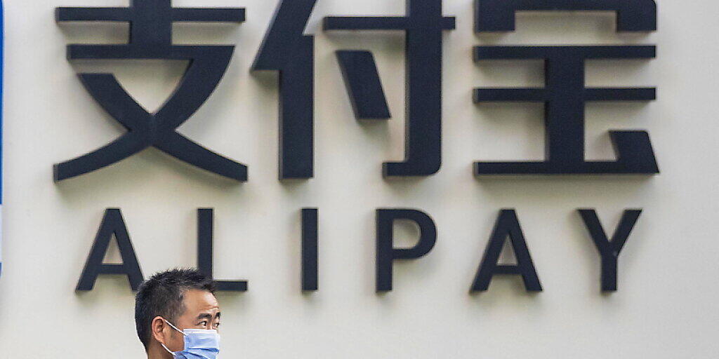 Das chinesische Fintech Ant kann den weltgrössten Börsengang auf den Weg bringen. Die chinesische Wertpapieraufsicht (CSRC) hat am Mittwoch endgültig grünes Licht für die Emission von 35 Milliarden Dollar gegeben. (Archivbild)