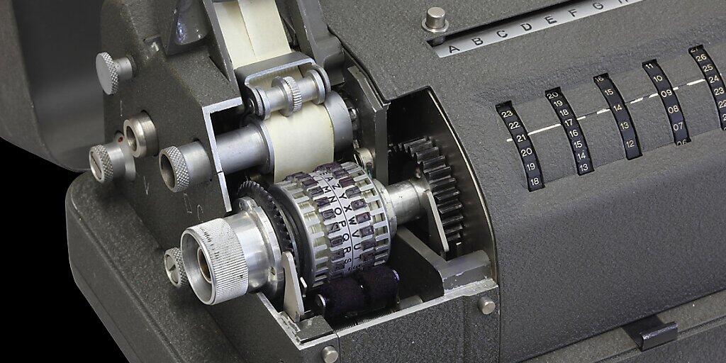 Über manipulierte Chiffriergeräte der Zuger Firma Crypto sollen ausländische Geheimdienste Jahrzehnte lang spioniert haben. Die Geschäftsprüfungskommission des Parlaments will Licht in die Geheimdienst-Affäre bringen. (Themenbild) Über manipulierte Chiffriergeräte der Zuger Firma Crypto sollen ausländische Geheimdienste Jahrzehnte lang spioniert haben. Die Geschäftsprüfungskommission des Parlaments will Licht in die Geheimdienst-Affäre bringen. (Themenbild)