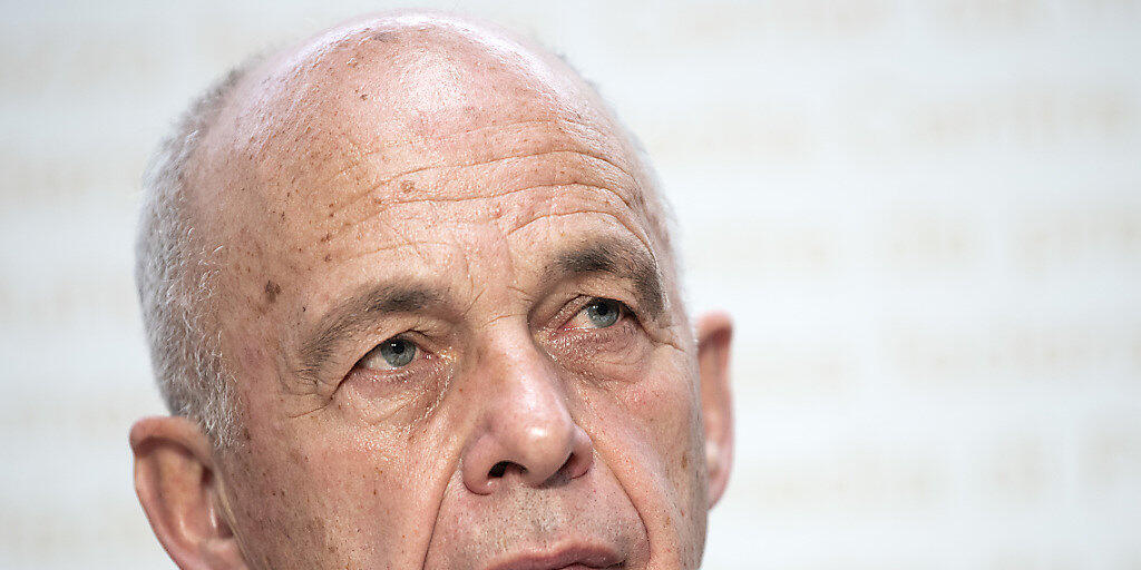 Bundespräsident Ueli Maurer (Bild) und Giovanni Conti, Direktor des Bundesamts für für Informatik und Telekommunikation (BIT), haben das Heu nicht mehr auf der gleichen Bühne. Conti geht Ende August. (Archivbild) Bundespräsident Ueli Maurer (Bild) und Giovanni Conti, Direktor des Bundesamts für für Informatik und Telekommunikation (BIT), haben das Heu nicht mehr auf der gleichen Bühne. Conti geht Ende August. (Archivbild)