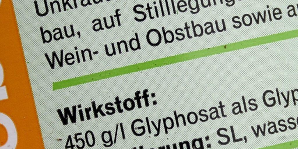 Die US-Umweltbehörde EPA hält das Pflanzengift Glyphosat im Gegensatz zu den jüngsten Gerichtsurteilen weiterhin nicht für krebserregend. (Archivbild)