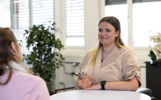 253028 Interview mit Deborah Elkuch