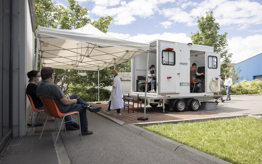 MOBILES IMPFZENTRUM, CORONAVIRUS, COVID-19, COVID 19, CORONA-IMPFUNG, IMPFUNG, IMPFEN, IMPFKAMPAGNE, KANTON TESSIN,