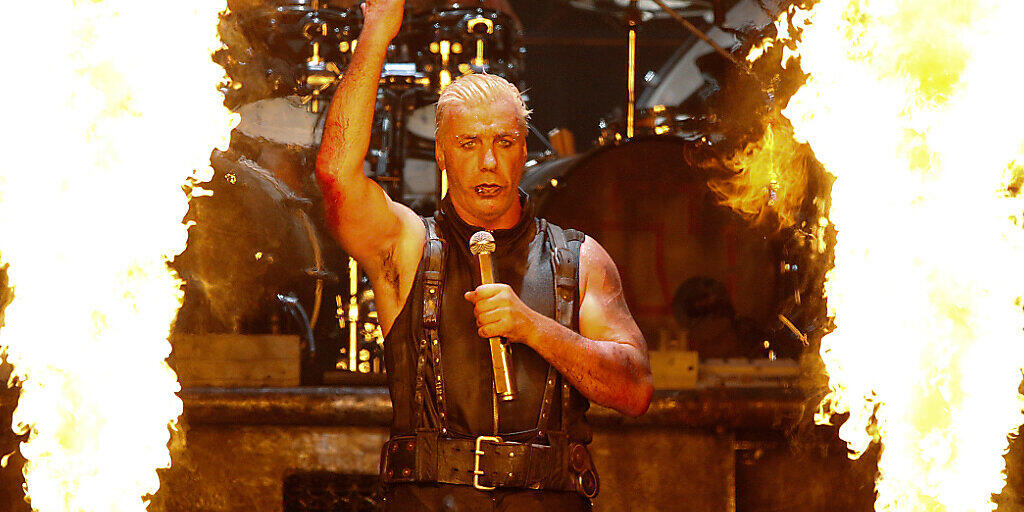 ARCHIV - Rammstein-Sänger Till Lindemann tritt im kommenden Sommer solo auf dem Wacken-Festival auf. Foto: Axel Heimken/dpa ARCHIV - Rammstein-Sänger Till Lindemann tritt im kommenden Sommer solo auf dem Wacken-Festival auf. Foto: Axel Heimken/dpa