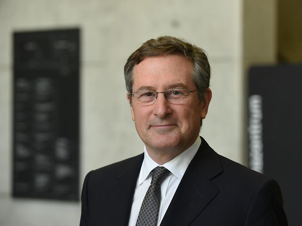 Michael N. Hall kam 1987 als Assistenzprofessor ans Biozentrum der Universität Basel. Seit 1992 lehrt und forscht er dort als Professor für Biochemie.