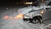 Januar 2019, Triesen: Eine talwärts fahrende Lenkerin verliert auf der schneebedeckten Fahrbahn die Kontrolle über ihr Auto und kollidiert in einer Rechtskurve gegen ein entgegenkommendes Fahrzeug.