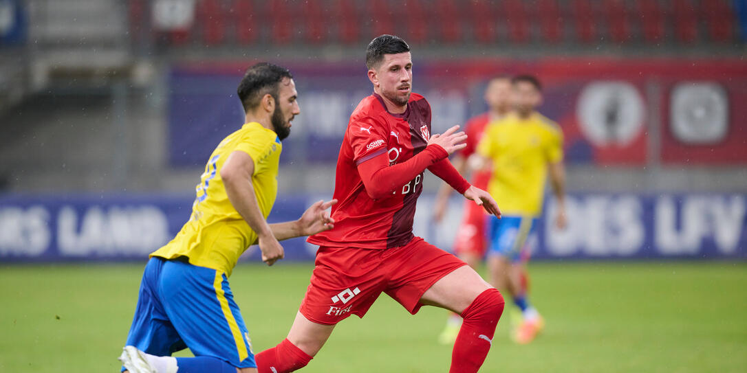 Medin Murati (l.) leitete den ersten Treffer im Spiel für den FC Balzers ein. Medin Murati (l.) leitete den ersten Treffer im Spiel für den FC Balzers ein.