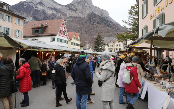 Weihnachtsmarkt in Mels