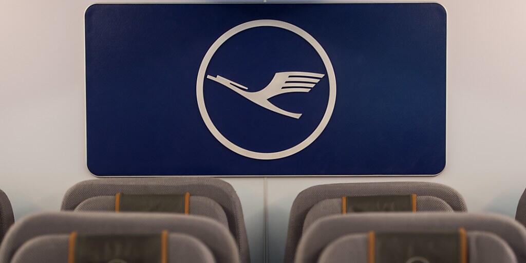 Die Lufthansa führt Gespräche über einen Verkauf des Bordmahlzeitlieferanten LSG. (Archiv) Die Lufthansa führt Gespräche über einen Verkauf des Bordmahlzeitlieferanten LSG. (Archiv)