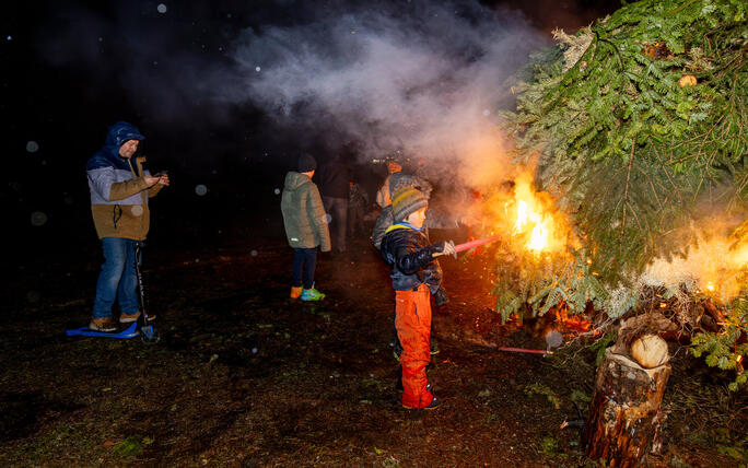 Funken Triesen mit Fackelumzug