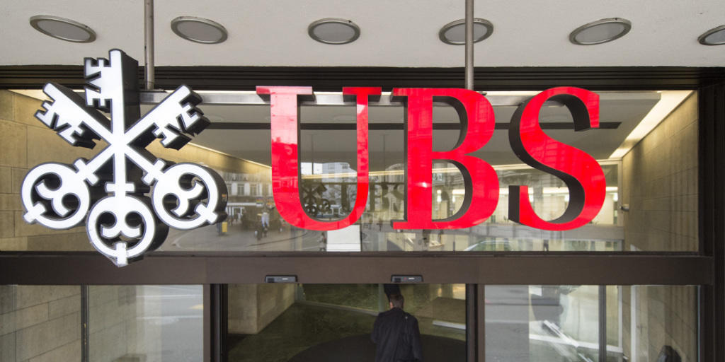 Die UBS verkauft die Luxemburger und Schweizer Teile des Asset Management, die Dienstleistungen in der Fondsadministration erbringen. Damit will sie ihre Effizienz und Effektivität steigern. Die UBS verkauft die Luxemburger und Schweizer Teile des Asset Management, die Dienstleistungen in der Fondsadministration erbringen. Damit will sie ihre Effizienz und Effektivität steigern.