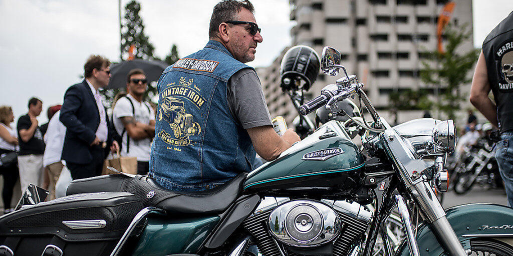 Harley Davidson baut seine Produktion ausserhalb der USA aus, um den im Handelsstreit eingeführten neuen Zöllen der EU auszuweichen. (Archivbild)