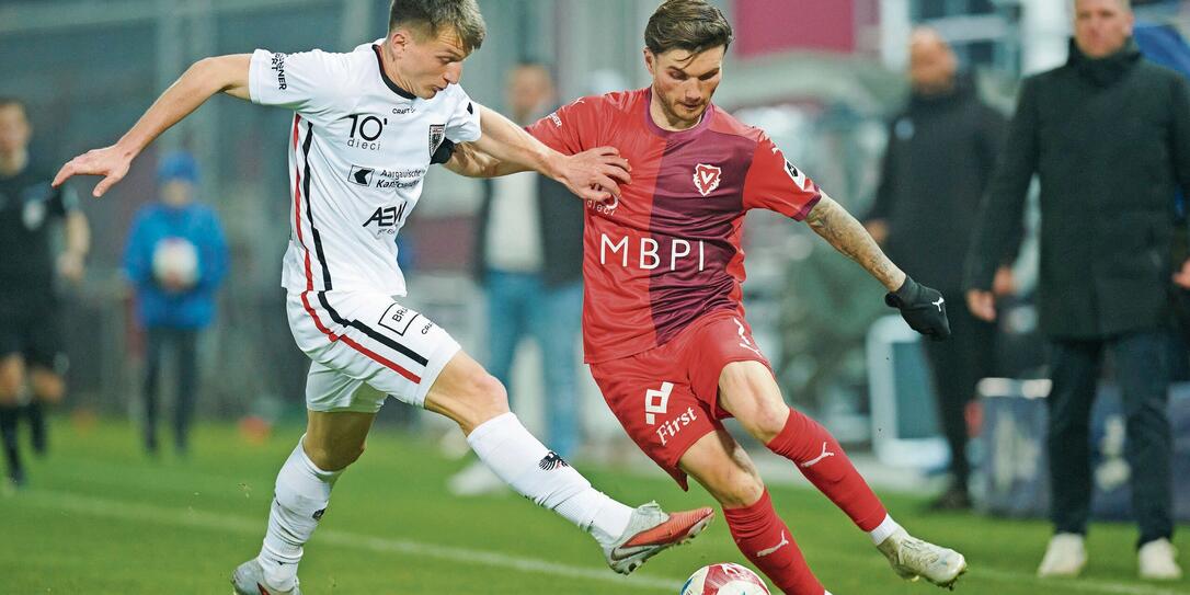 Das Duell zwischen Aarau und Vaduz geht in die spannende Schlussphase.